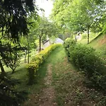 Perche Dans Les Montagnes Du Mont-saint-michel Prázdninový dům *