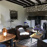 Prázdninový dům Perche Dans Les Montagnes Du Mont-saint-michel *