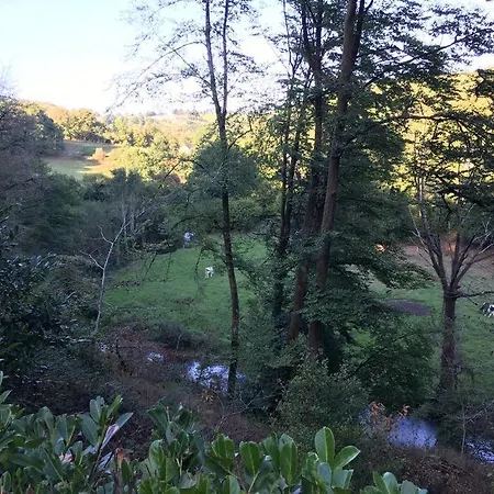 Tatil Evi Perche Dans Les Montagnes Du Mont-saint-michel *