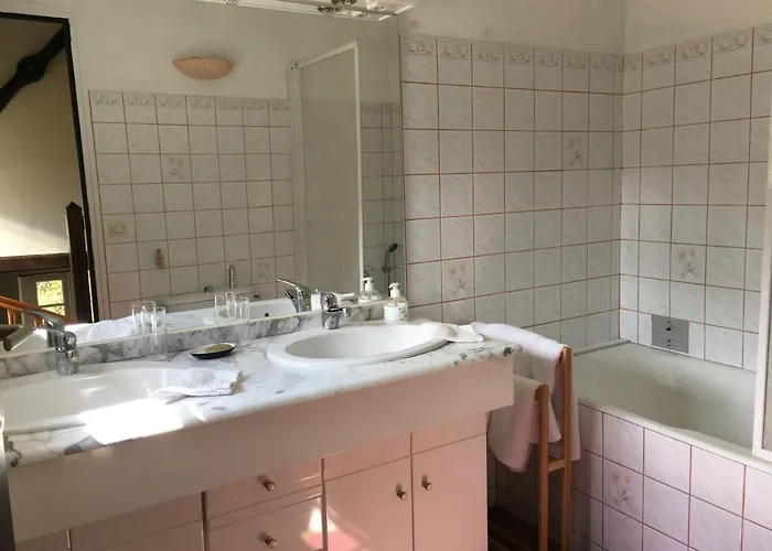 Perché Dans Les Montagnes Du Mont-saint-michel Casa vacanze